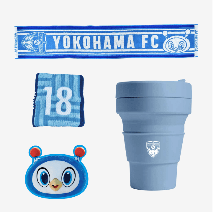 オススメはサッカー観戦の必需品のタオルマフラー!首に掛けてコーデのアクセントにしたり、掲げて選手を応援したりするのにもぴったり!愛くるしいフリ丸のグッズも多数取り揃えています!グッズを身に付けるとよりサッカー観戦が楽しくなること間違いなし!ぜひグッズ売店に足を運んでお気に入りのグッズをゲットしてください!